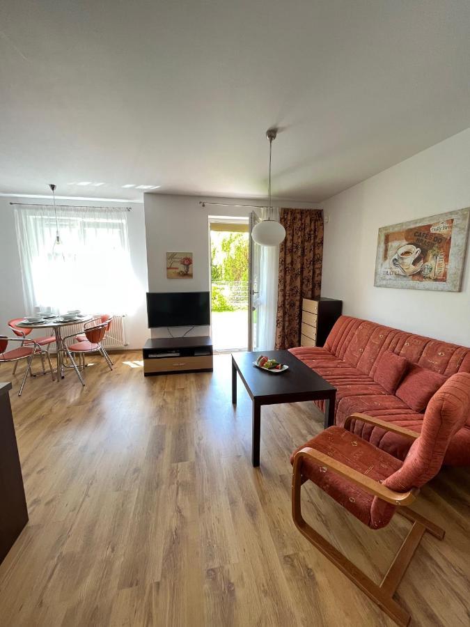 Apartament Z Garazem I Ogrodem Kolberg Exterior foto