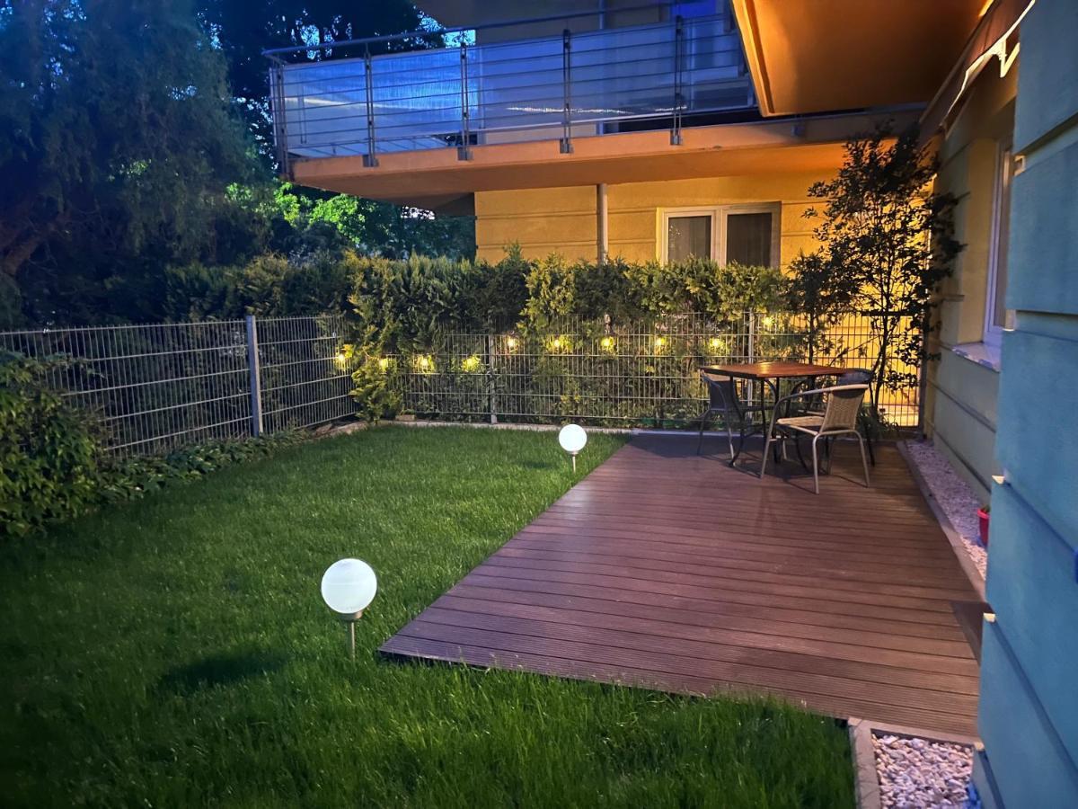 Apartament Z Garazem I Ogrodem Kolberg Exterior foto