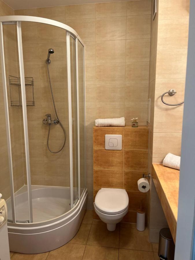 Apartament Z Garazem I Ogrodem Kolberg Exterior foto