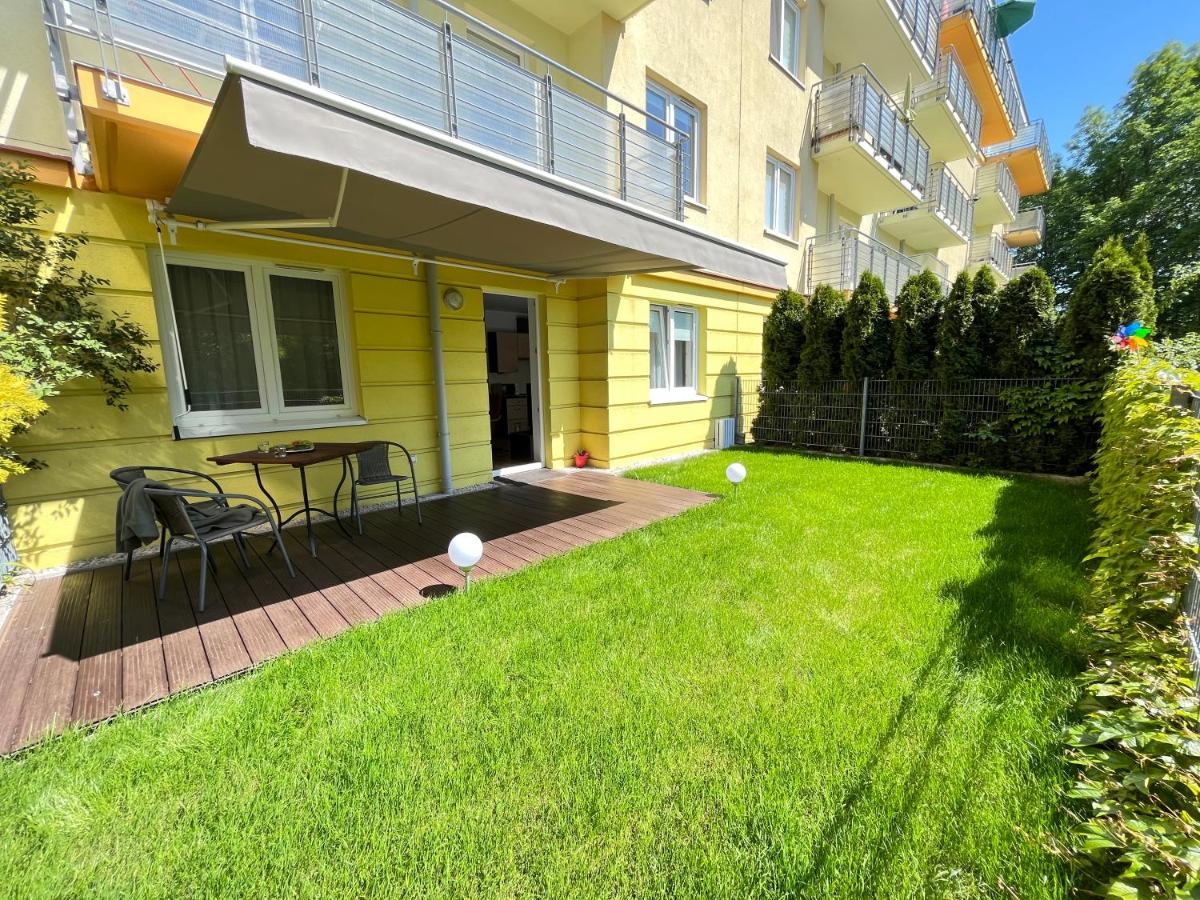 Apartament Z Garazem I Ogrodem Kolberg Exterior foto